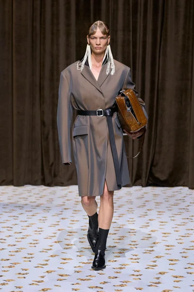 Look 6